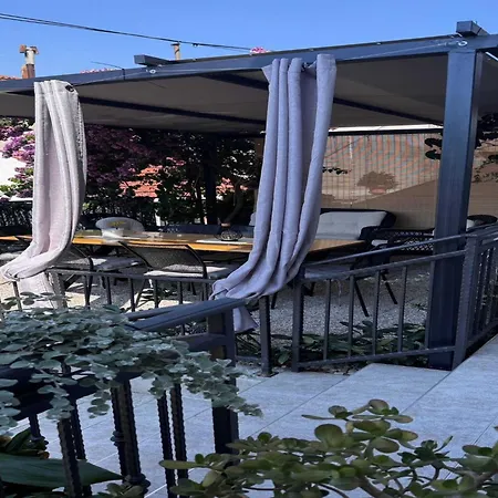 Elegant With Garden Terrace - Two Bedroom Apartment